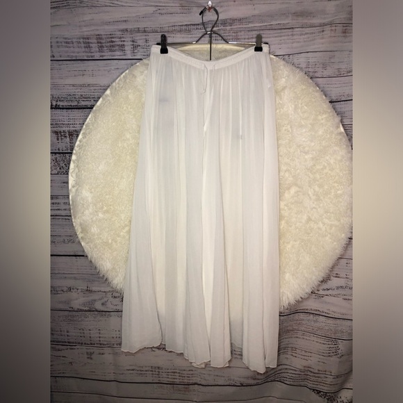 VENUS White Swim Coverup Pants NWOT M 🔥🥵 - Picture 3 of 16